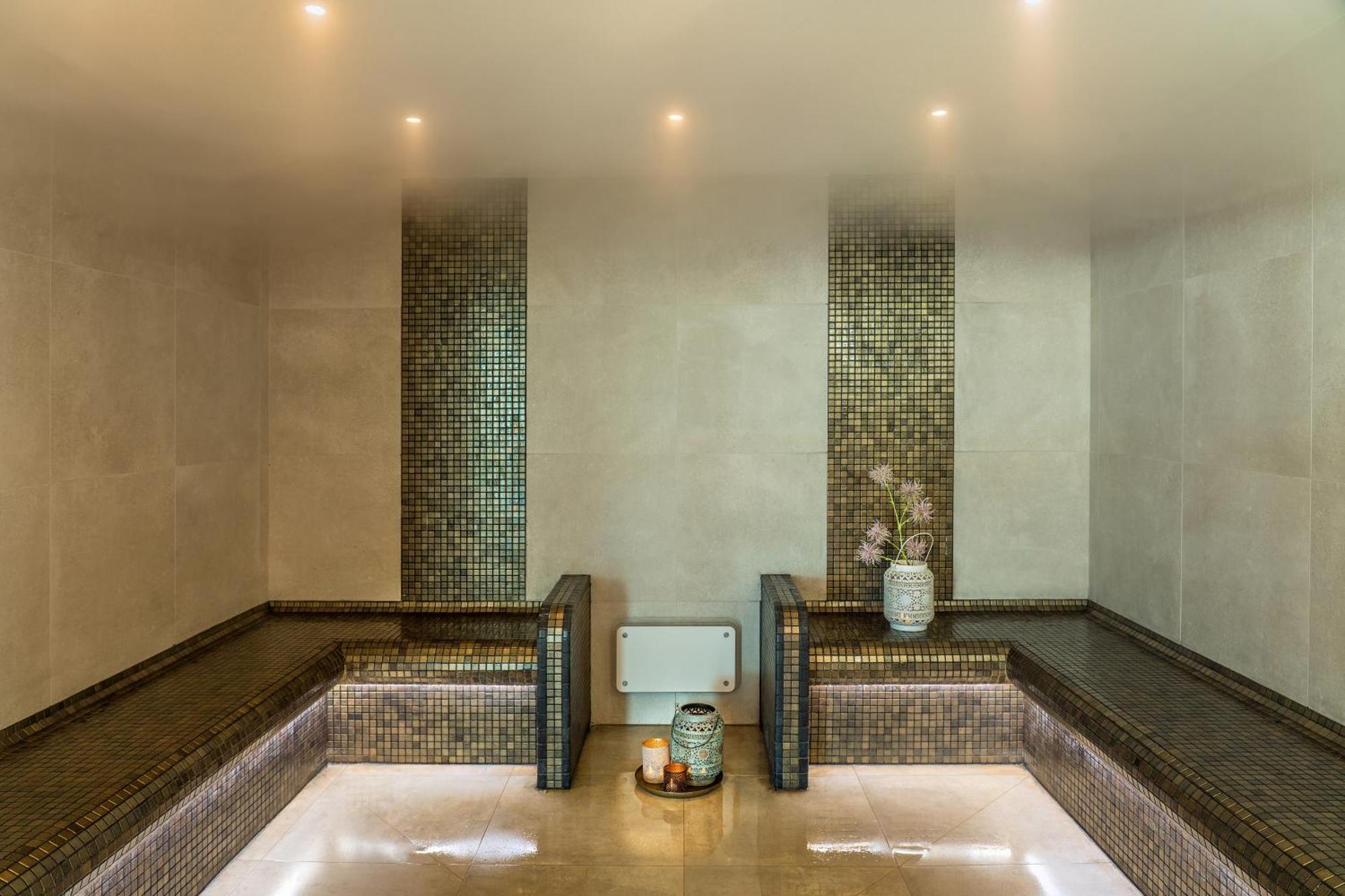 Hotel Valdys Thalasso & Spa - Beau Rivage Роскоф Экстерьер фото
